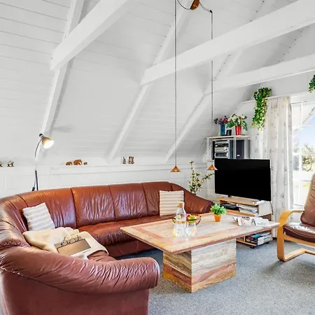 Franciska - 800m From The Sea By Interhome *